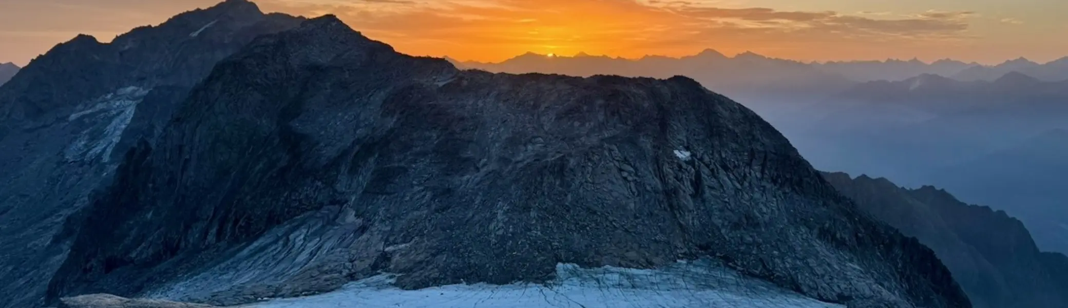 Sonnenaufgang am Felsköpfl (3.235)  | © Matti